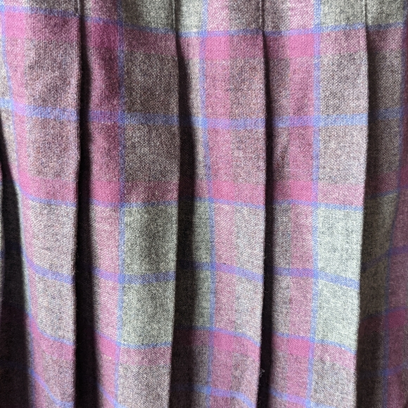 Vintage Pleated Checkered Skirt - Picture 4 of 6